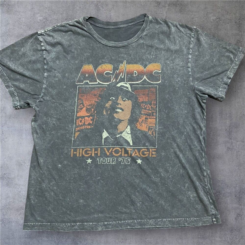 AC/DC Reprint 1976 High Voltage Tour Concert Washed Gray Tee Men's Size Large